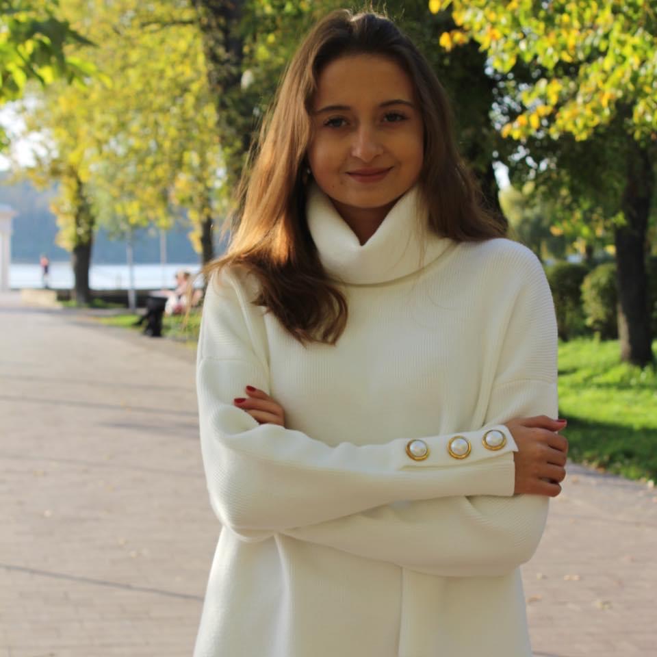 Олена Чайківська